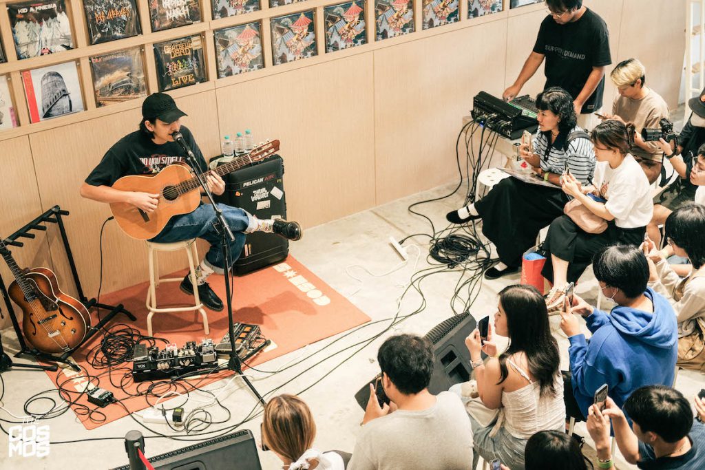 Phum Viphurit Acoustic Session CD COSMOS